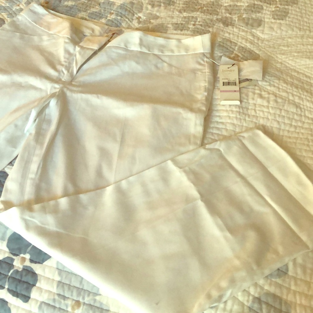 White capris size 6